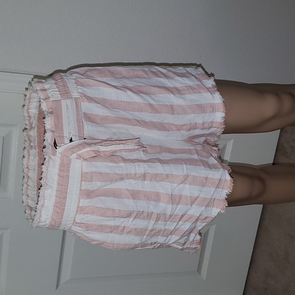 Umgee L linen blend cabana stripes smocked waist eyelash hems pockets - Picture 3 of 7